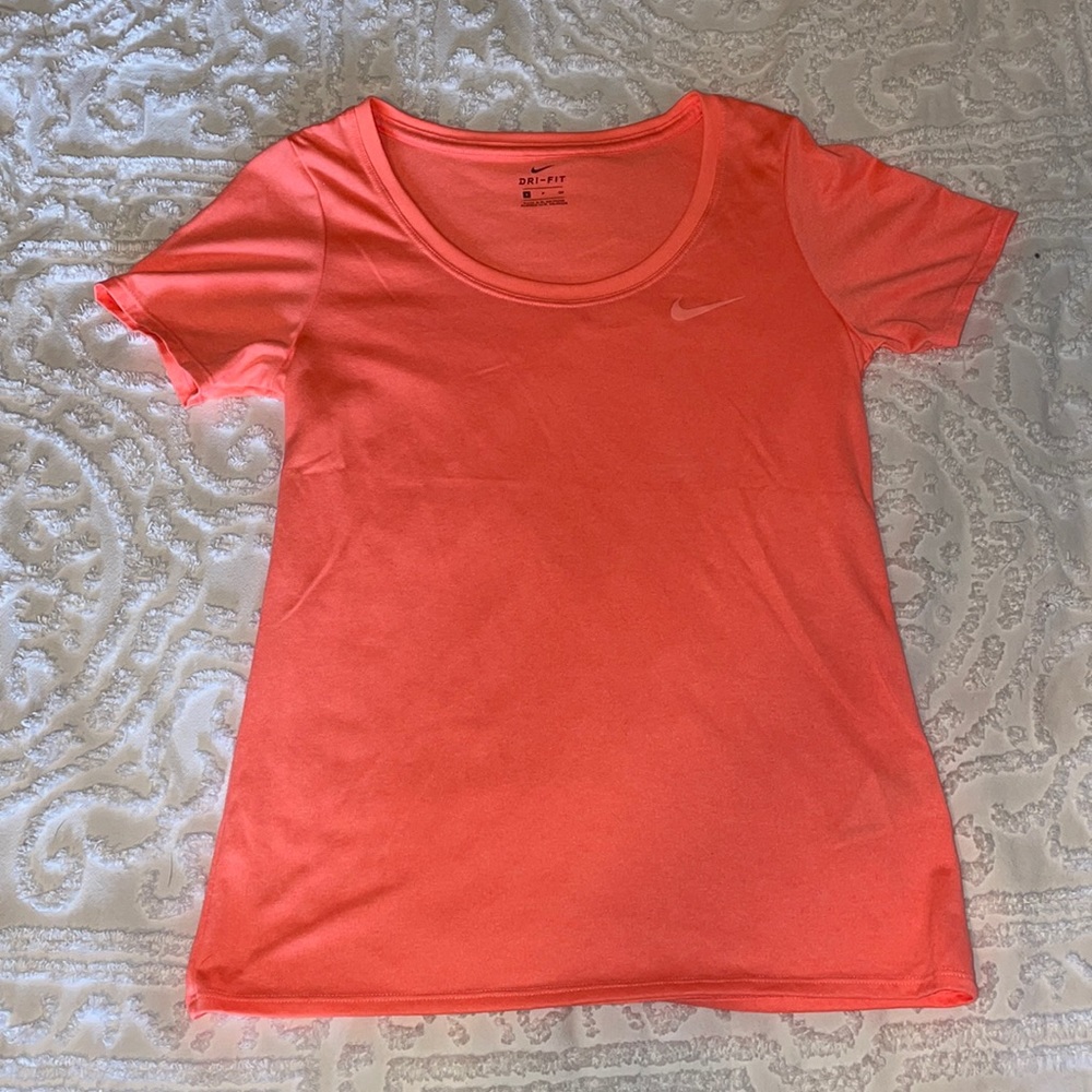 Nike Shirt Sleeve
